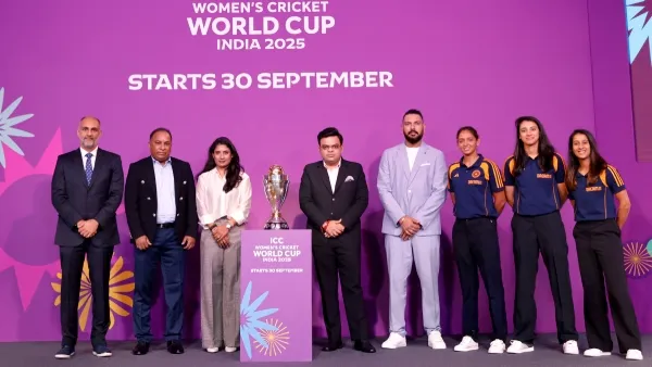 icc women's odi wc trophy